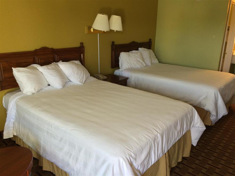 American Inn Princeton Стая снимка