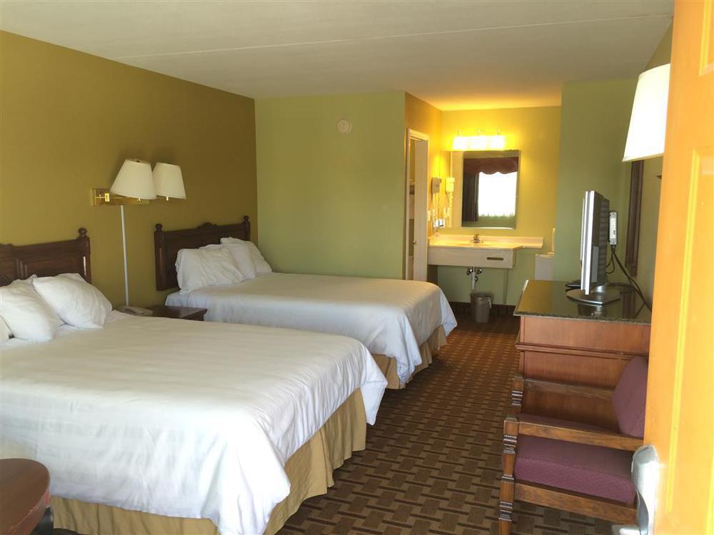 American Inn Princeton Стая снимка